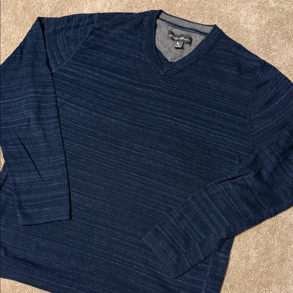 Eddie Bauer Men's Navy V-Neck Sweater